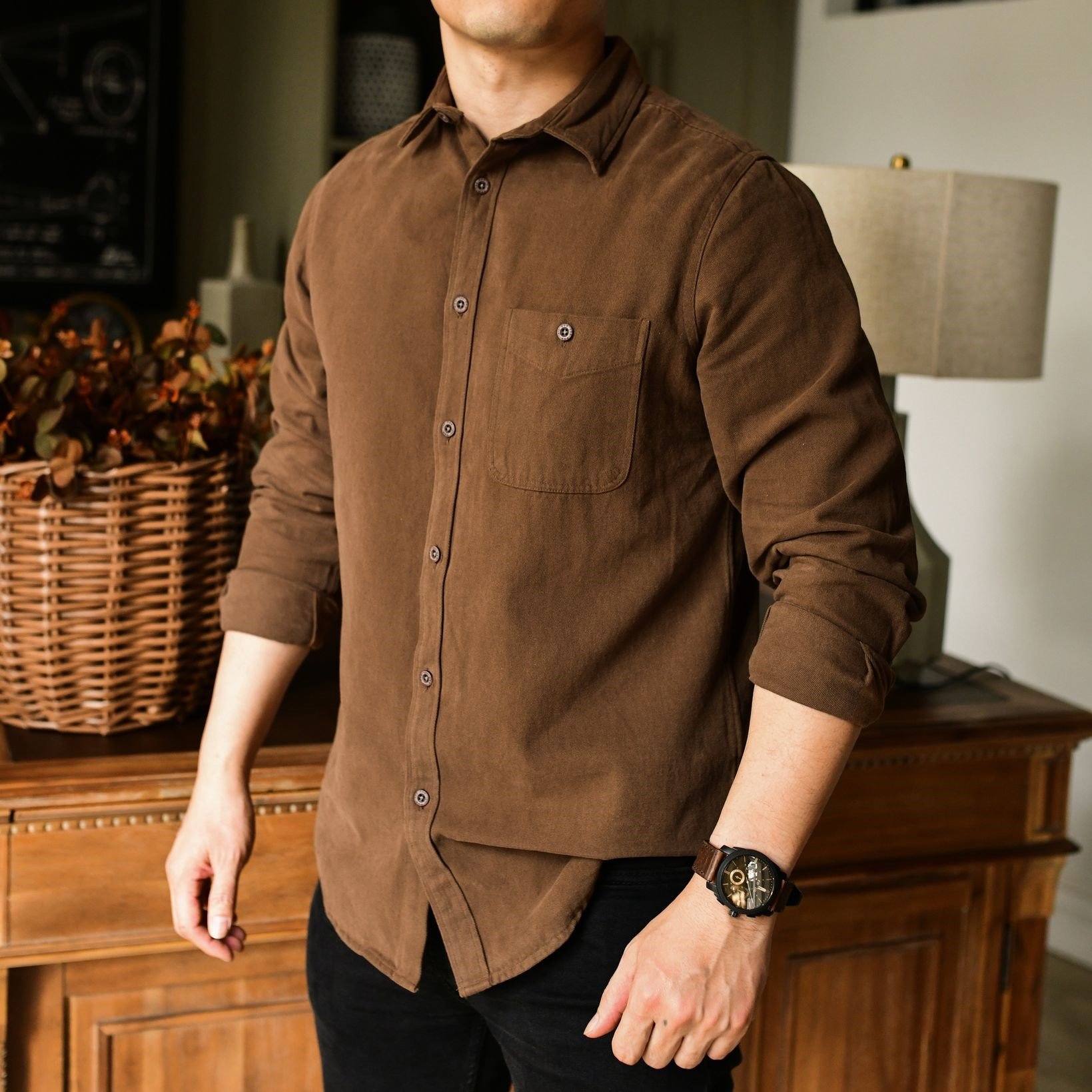 Áo Sơ Mi Nam Kaki & Hybrid: Sự Pha Trộn Tinh Tế Giữa Truyền Thống Và Hiện Đại