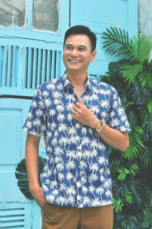 Áo sơ mi nam ngắn tay cao cấp Aligro ALGS-C70 vải cotton form SLIMFIT màu navy in cây dừa